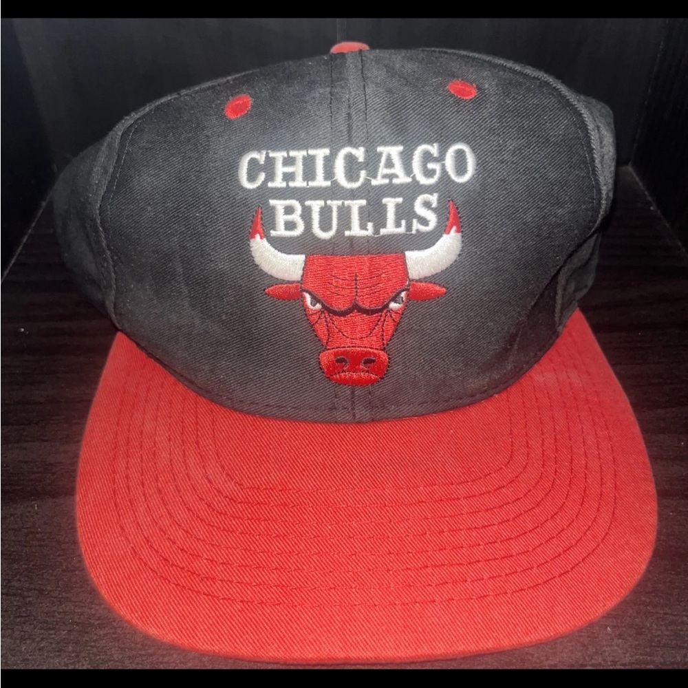 Vintage 90s Logo 7 Chicago Bulls Snapback Hat Embroidered